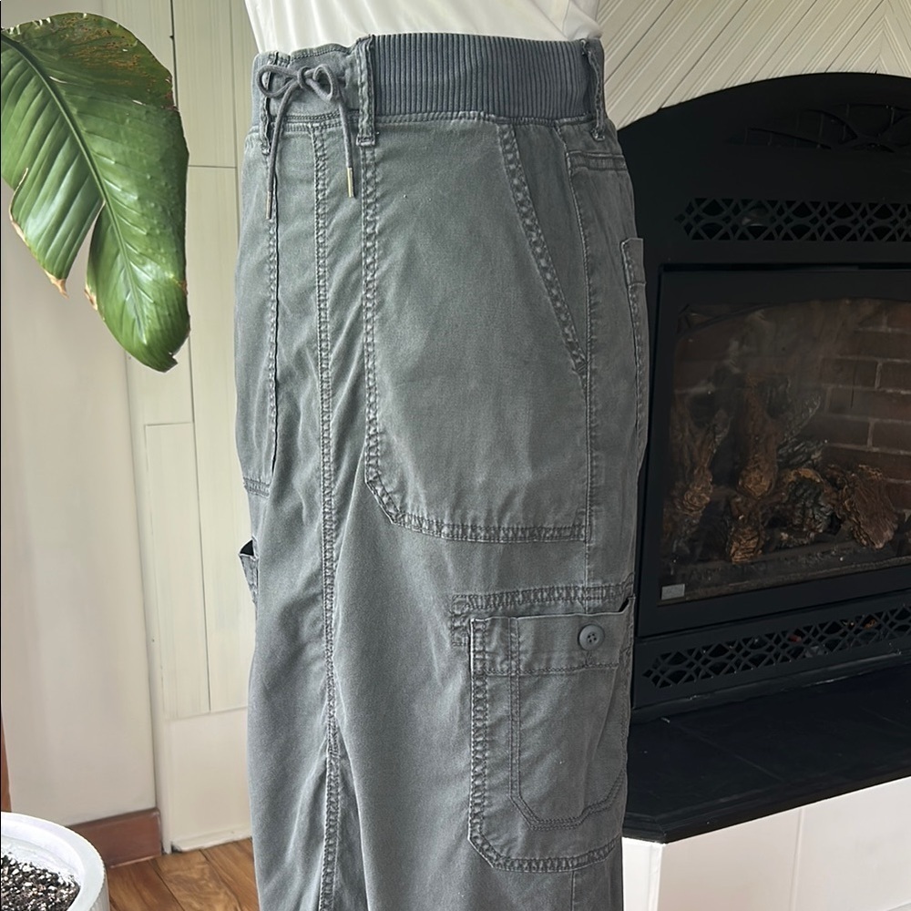 American Eagle Outfitters Gray Maxi Cargo Skirt - Picture 6 of 12